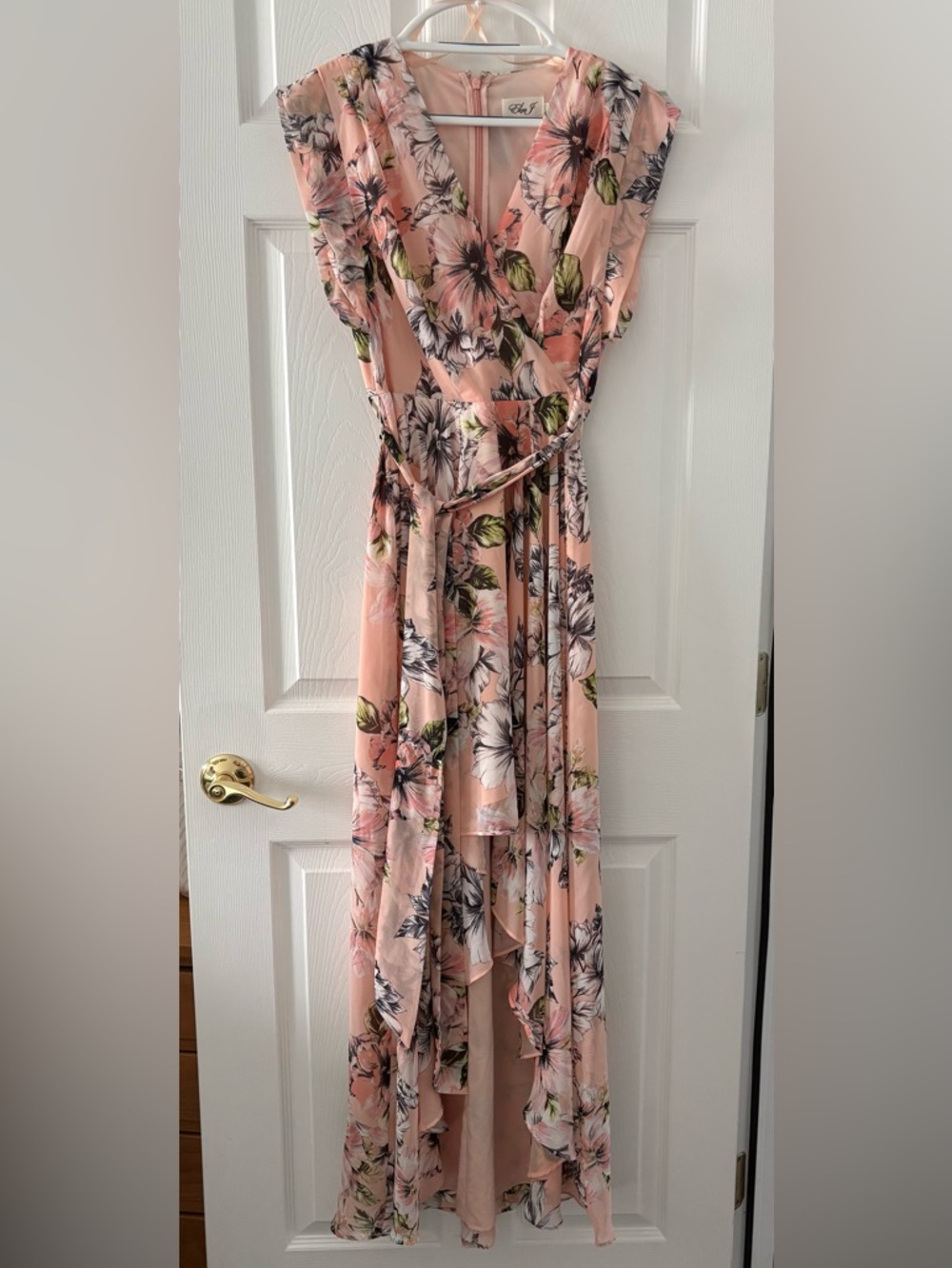 ELIZA J MAXI DRESS SZ 6 PEACH FLORAL FLOWING  LINED HIGH LOW HEM GORGEOUS EXC